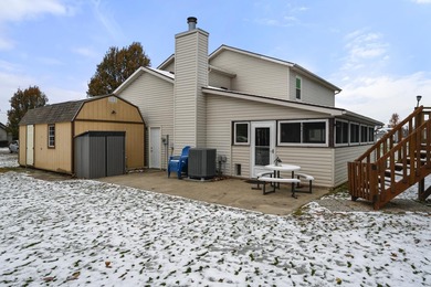 Did someone say fore?! This 5 bd, 3.5 ba sits pretty on its lot on Hoosier Links Golf Club in Indiana - for sale on GolfHomes.com, golf home, golf lot