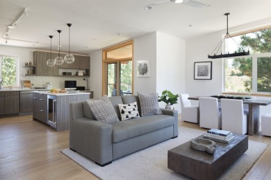 DO YOU HEAR THAT? It's the sound (silence) of the shooting stars on Nakoma Golf Resort in California - for sale on GolfHomes.com, golf home, golf lot