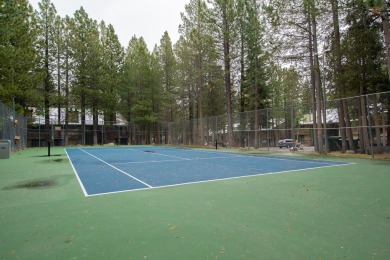 This 1-bedroom loft, 2-bathroom unit offers an excellent floor on Sierra Star Golf Course in California - for sale on GolfHomes.com, golf home, golf lot