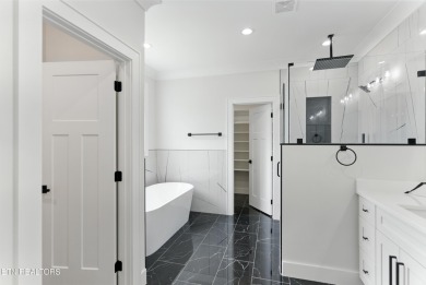 A MUST SEE, 2,811sqft NEW Construction.  FLAT Lot. This 4 BR, 3 on Tellico Village Golf Club in Tennessee - for sale on GolfHomes.com, golf home, golf lot