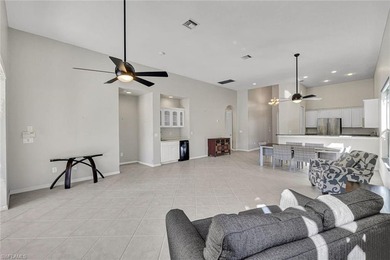 Golf Membership Included ($50,000 value) This spacious Single on Hunters Ridge Country Club in Florida - for sale on GolfHomes.com, golf home, golf lot