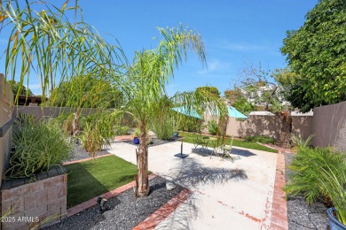 Light pours in, walls pushed back, and life flows indoors to out on McCormick Ranch Golf Club in Arizona - for sale on GolfHomes.com, golf home, golf lot