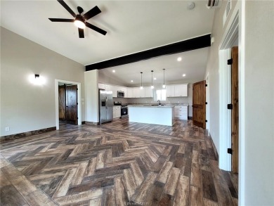 Extremely Low AC bills - $48 in June, $59 in July, set at 72 on Hilltop Lakes Resort Golf Club in Texas - for sale on GolfHomes.com, golf home, golf lot