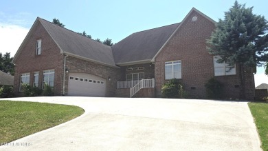 This spacious 3,380 sq ft brick and stone ranch-style home in on Royal Oaks Golf Club in Tennessee - for sale on GolfHomes.com, golf home, golf lot