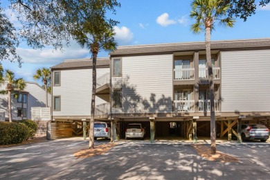 Well maintained, second floor condo overlooking the tennis on The Seabrook Island Club in South Carolina - for sale on GolfHomes.com, golf home, golf lot