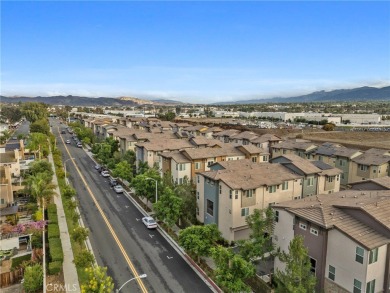 Welcome to 747 Savi Dr #104, a stunning tri-level end-unit on Green River Golf Club in California - for sale on GolfHomes.com, golf home, golf lot