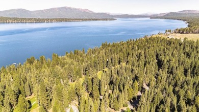 Welcome to this charming 3-bedroom, 2.5-bathroom home located in on Lake Almanor West Golf Course in California - for sale on GolfHomes.com, golf home, golf lot