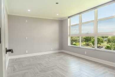 Beautifully renovated 2-bedroom, 2-bath condo in desirable Palm on Palm-Aire Country Club and Resort - Palms in Florida - for sale on GolfHomes.com, golf home, golf lot