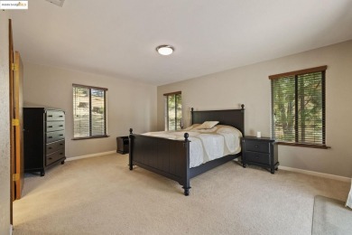 A comfortable 2126sqft, 2level cabin w/ 4bed, 3bath + bonus rm on Pine Mountain Lake Country Club in California - for sale on GolfHomes.com, golf home, golf lot