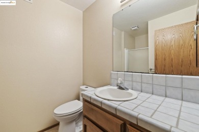 A comfortable 2126sqft, 2level cabin w/ 4bed, 3bath + bonus rm on Pine Mountain Lake Country Club in California - for sale on GolfHomes.com, golf home, golf lot