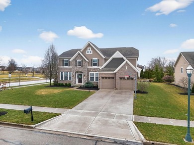 Welcome to this stunning one-owner Fischer home located in the on Glen Ross Golf Club in Ohio - for sale on GolfHomes.com, golf home, golf lot