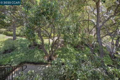 Desirable duplex Del Monte Co-op unit with only one shared wall! on Rossmoor Golf Course in California - for sale on GolfHomes.com, golf home, golf lot