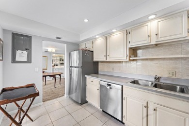 Great location in Kittiwake, just steps away from all club on Quail Ridge Golf Course and Country Club in Florida - for sale on GolfHomes.com, golf home, golf lot