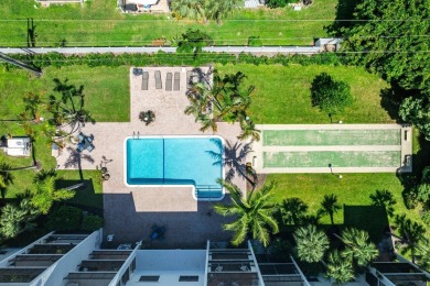 AMAZING OPPORTUNITY to own this 2-bedroom, 2-bath condo  walking on Pompano Beach Golf Course  in Florida - for sale on GolfHomes.com, golf home, golf lot