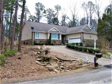 BEAUTIFUL, SPACIOUS HOME ON 1 Acre, on 18th fairway of the #1 on Mountain Ranch Golf Club in Arkansas - for sale on GolfHomes.com, golf home, golf lot