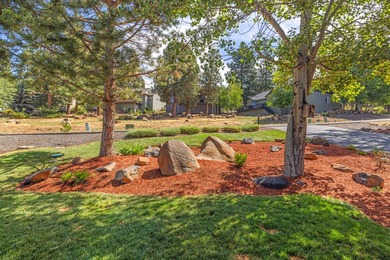 Must See!  Beautifully maintained 2 bedroom, 2 bath, with office on Running Y Ranch Resort in Oregon - for sale on GolfHomes.com, golf home, golf lot