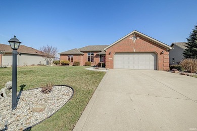 Highly sought after free standing villa on fairway 9 in Eagle on Eagle Glen Golf Club in Indiana - for sale on GolfHomes.com, golf home, golf lot