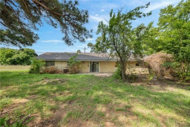 Located on a large corner lot this property is ready for its on Hearne Municipal Golf Course in Texas - for sale on GolfHomes.com, golf home, golf lot