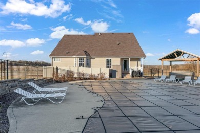 Located just 20 minutes from Bowling Green and 10 minutes from on Hidden Valley Golf Course in Kentucky - for sale on GolfHomes.com, golf home, golf lot