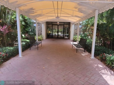 Priced to sell!  This two bedroom, two bath condo in a pet on Oaks Country Club in Florida - for sale on GolfHomes.com, golf home, golf lot