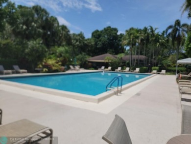Priced to sell!  This two bedroom, two bath condo in a pet on Oaks Country Club in Florida - for sale on GolfHomes.com, golf home, golf lot