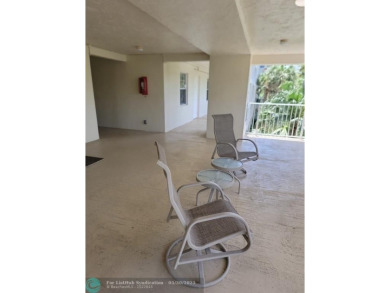 Priced to sell!  This two bedroom, two bath condo in a pet on Oaks Country Club in Florida - for sale on GolfHomes.com, golf home, golf lot