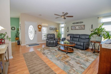 Active 55+ Living | Fully Upgraded 3/2 | Fully Furnished! Golf on Sun n Lake Golf and Country Club in Florida - for sale on GolfHomes.com, golf home, golf lot