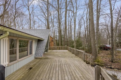BACK ON MARKET! Cozy 2 bed 1 bath chalet home in golf community on Pocono Farms Country Club in Pennsylvania - for sale on GolfHomes.com, golf home, golf lot