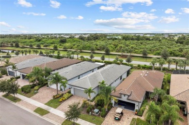 Stunning CRESTVIEW Model - Lightly Lived In & Move-In on Sarasota National Golf Club in Florida - for sale on GolfHomes.com, golf home, golf lot