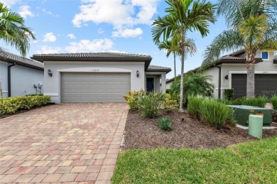 Stunning CRESTVIEW Model - Lightly Lived In & Move-In on Sarasota National Golf Club in Florida - for sale on GolfHomes.com, golf home, golf lot
