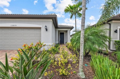 Stunning CRESTVIEW Model - Lightly Lived In & Move-In on Sarasota National Golf Club in Florida - for sale on GolfHomes.com, golf home, golf lot
