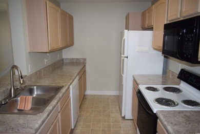 Beautiful condo located in the popular Riverwood community just on Wachesaw Plantation East Golf Course in South Carolina - for sale on GolfHomes.com, golf home, golf lot