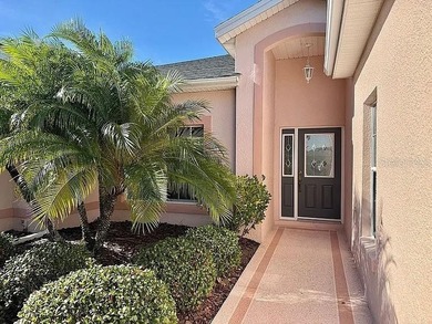 This beautiful 3BR,2B plus Air Conditioned Florida room has a on Plantation Golf Club in Florida - for sale on GolfHomes.com, golf home, golf lot