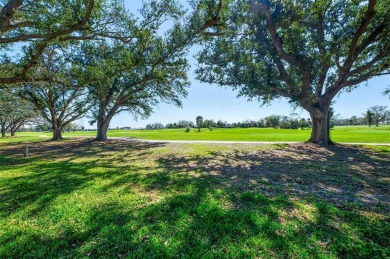 Move in ready! Spacious 2 bedroom, 2 full bathroom, 2 car garage on Boca Royale Golf and Country Club in Florida - for sale on GolfHomes.com, golf home, golf lot