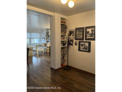 Discover this charming one-bedroom, one-bathroom apartment with on Silver Lake Golf Course in New York - for sale on GolfHomes.com, golf home, golf lot