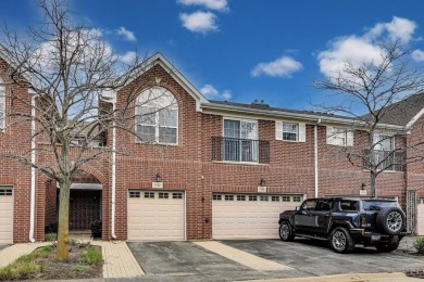 Welcome to this move-in ready beautifully updated and spacious on Willowhill Golf Course in Illinois - for sale on GolfHomes.com, golf home, golf lot