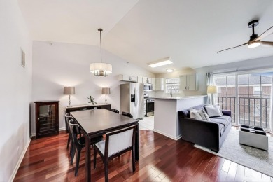 Welcome to this move-in ready beautifully updated and spacious on Willowhill Golf Course in Illinois - for sale on GolfHomes.com, golf home, golf lot