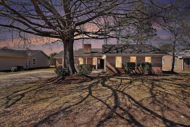 Welcome to 575 Circle Dr in the desirable Deerfield community of on Prestwick Country Club in South Carolina - for sale on GolfHomes.com, golf home, golf lot