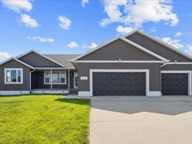 Well maintained property with high ticket items taken care of on Wildcat Golf Course in Iowa - for sale on GolfHomes.com, golf home, golf lot