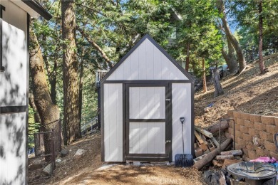 Welcome to 272 Fairway Drive, a beautifully updated mountain on Lake Arrowhead Country Club in California - for sale on GolfHomes.com, golf home, golf lot