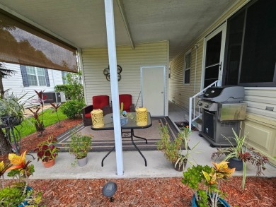 This home is on leased land, buyers do not own the land. This on Big Cypress Golf and Country Club in Florida - for sale on GolfHomes.com, golf home, golf lot