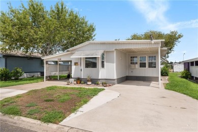 This 2-bedroom, 1.5-bath manufactured home is nestled in a on Howling Trails Golf  in Texas - for sale on GolfHomes.com, golf home, golf lot