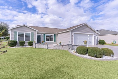 ~CORNER LOT~ ~BRICK & PAVER FRONT PORCH~ ~2021 HVAC AIR HANDLER~ on Pennbrooke Fairways in Florida - for sale on GolfHomes.com, golf home, golf lot