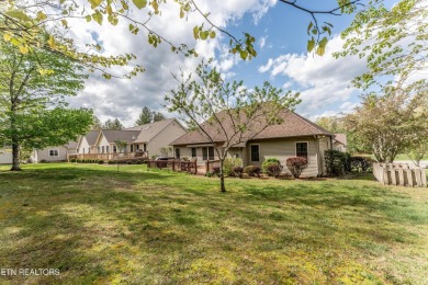 ''Welcome Home'' This 1,675 sq ft, divided floor plan is large on Heatherhurst Golf Course in Tennessee - for sale on GolfHomes.com, golf home, golf lot