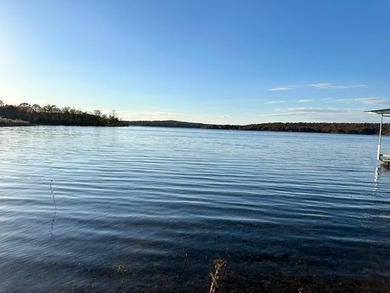 Lake Front property for sale in Arkansas. Here is your on Cedar Glade Golf Course in Arkansas - for sale on GolfHomes.com, golf home, golf lot