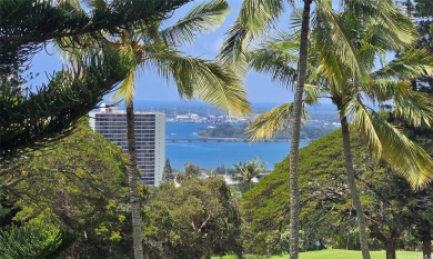 Townhouses in this area and condition are rare, and it won't on Pearl Country Club in Hawaii - for sale on GolfHomes.com, golf home, golf lot