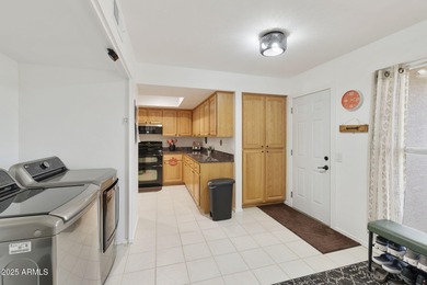 Immaculately maintained 2BR, 2BA Extended Shawnee model in the on Cottonwood Country Club in Arizona - for sale on GolfHomes.com, golf home, golf lot