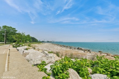 Stunning north facing views from this lovely corner unit at on South Shore Cultural Ctr. Golf Course in Illinois - for sale on GolfHomes.com, golf home, golf lot