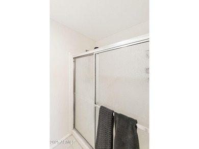 Immaculately maintained 2BR, 2BA Extended Shawnee model in the on Cottonwood Country Club in Arizona - for sale on GolfHomes.com, golf home, golf lot