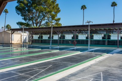 This well-maintained Triple wide manufactured home 3-bedroom 2 on The Club At Shenandoah Springs in California - for sale on GolfHomes.com, golf home, golf lot